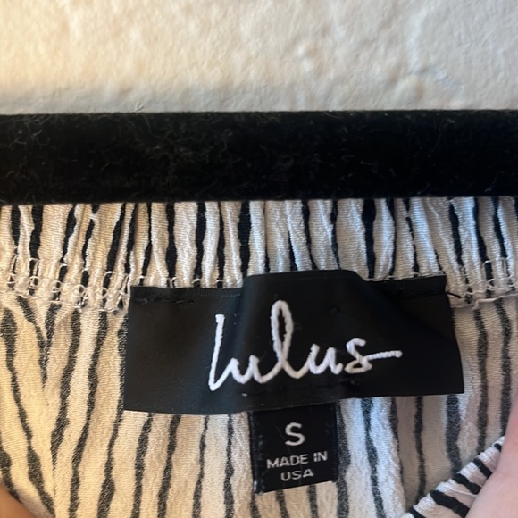 Off the Shoulder Lulus Dress - Picture 4 of 4